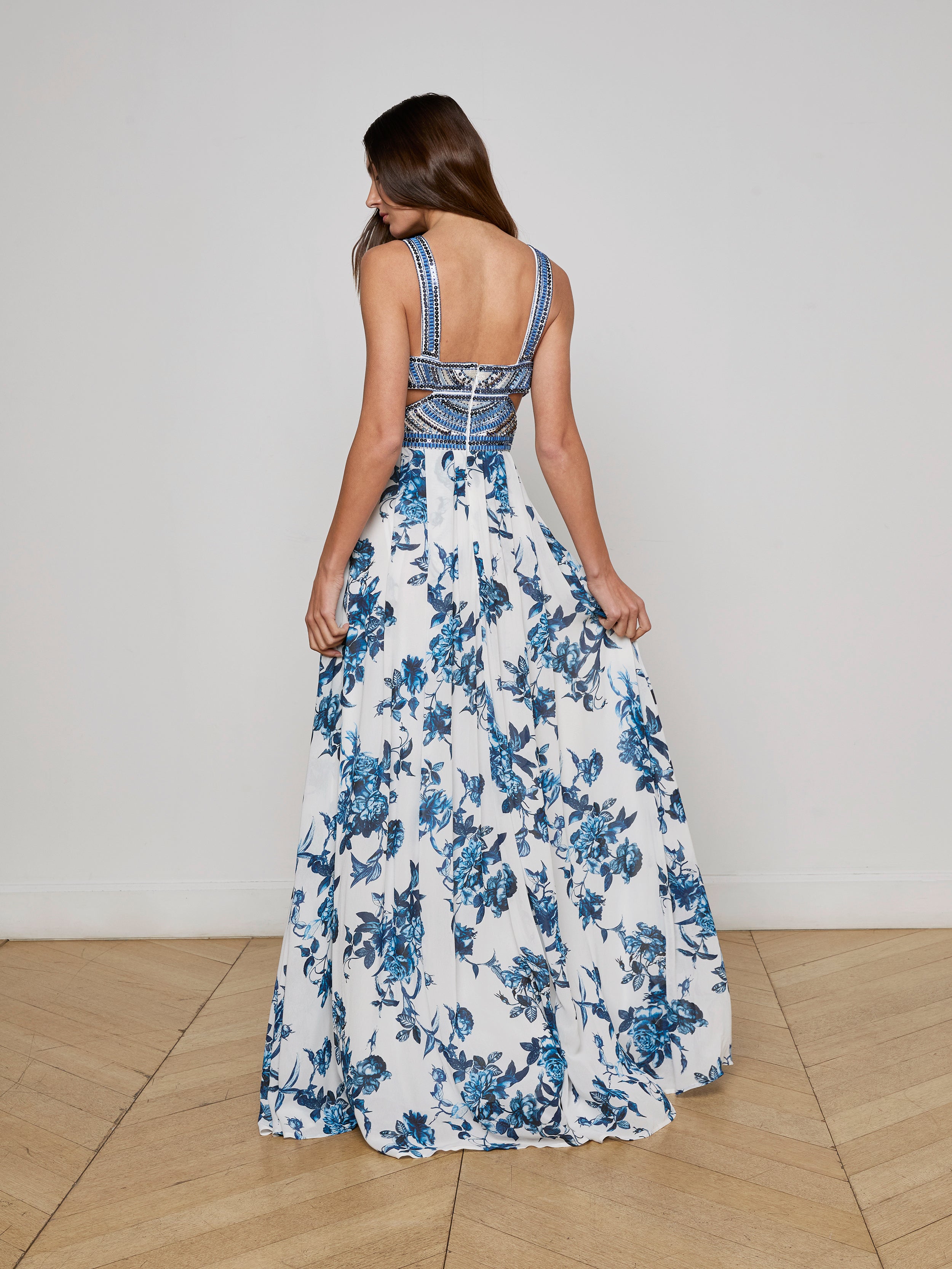 Annistyn Embellished Floral Gown In White/Blue Painterly Floral