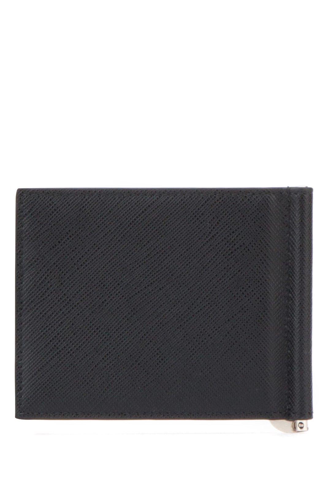 Logo plaque wallet