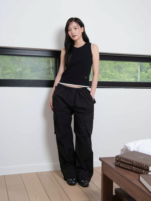 CUTOFF CARGO PARACHUTE PANTS