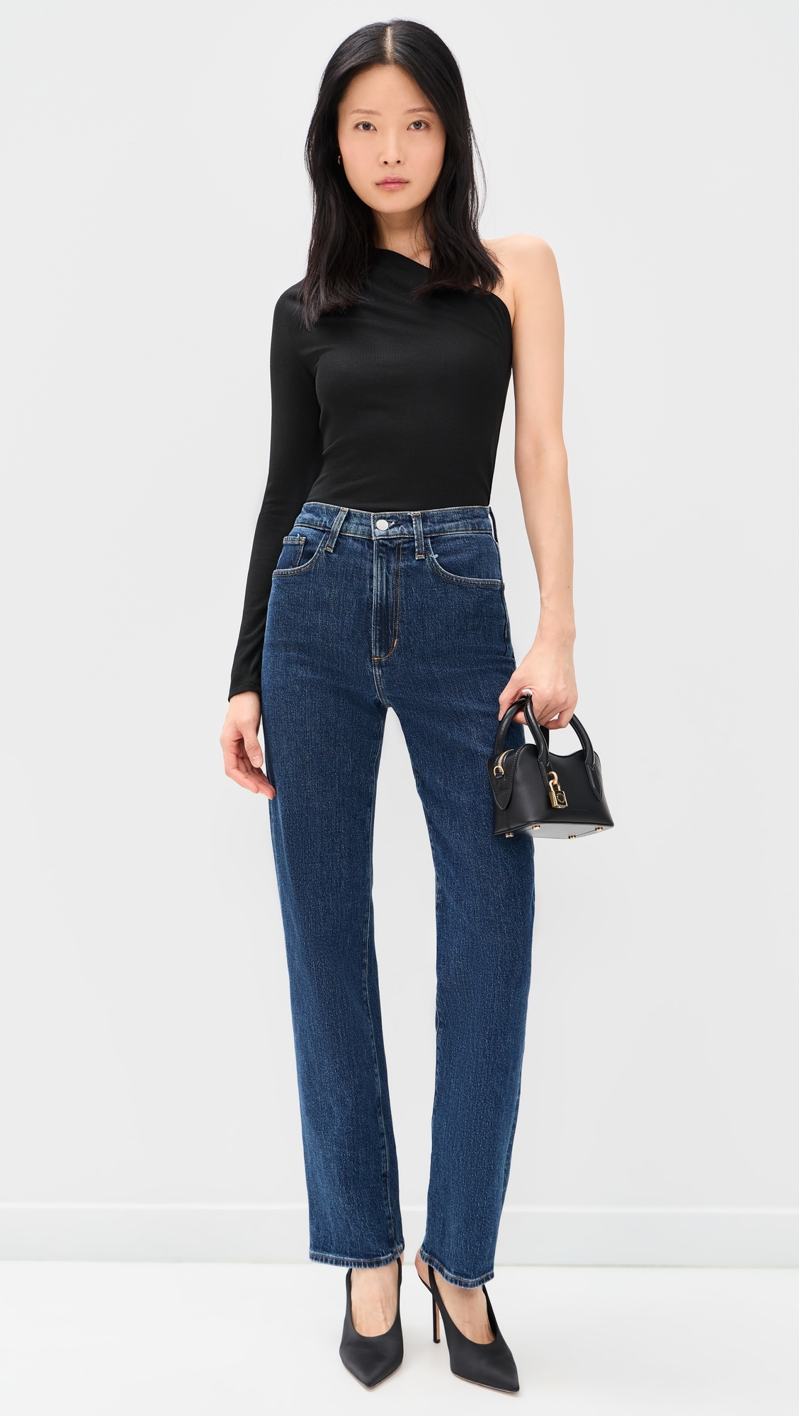The Edgy Top Black