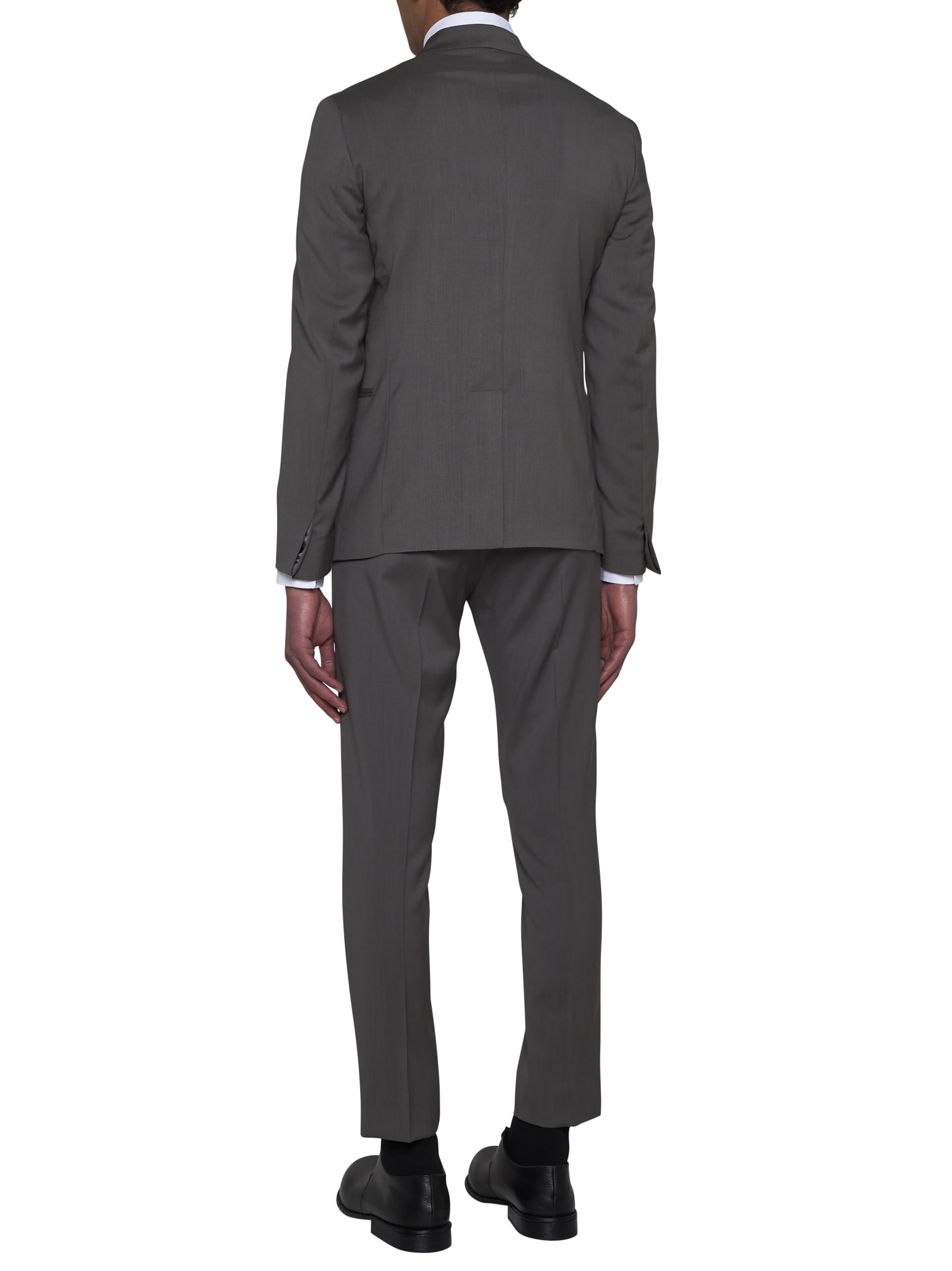 Suit