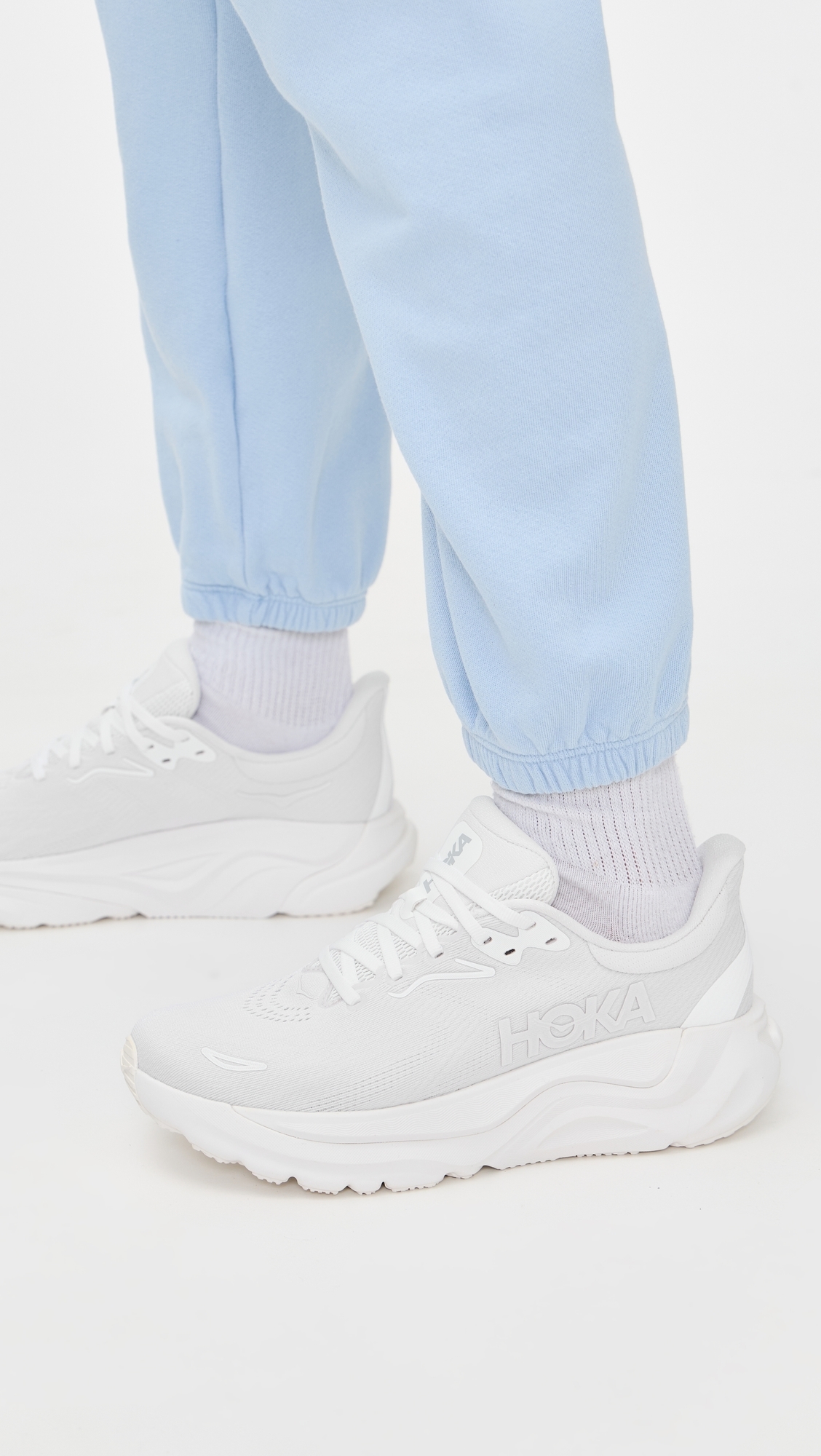 W Arahi 8 Sneakers WHITE / WHITE