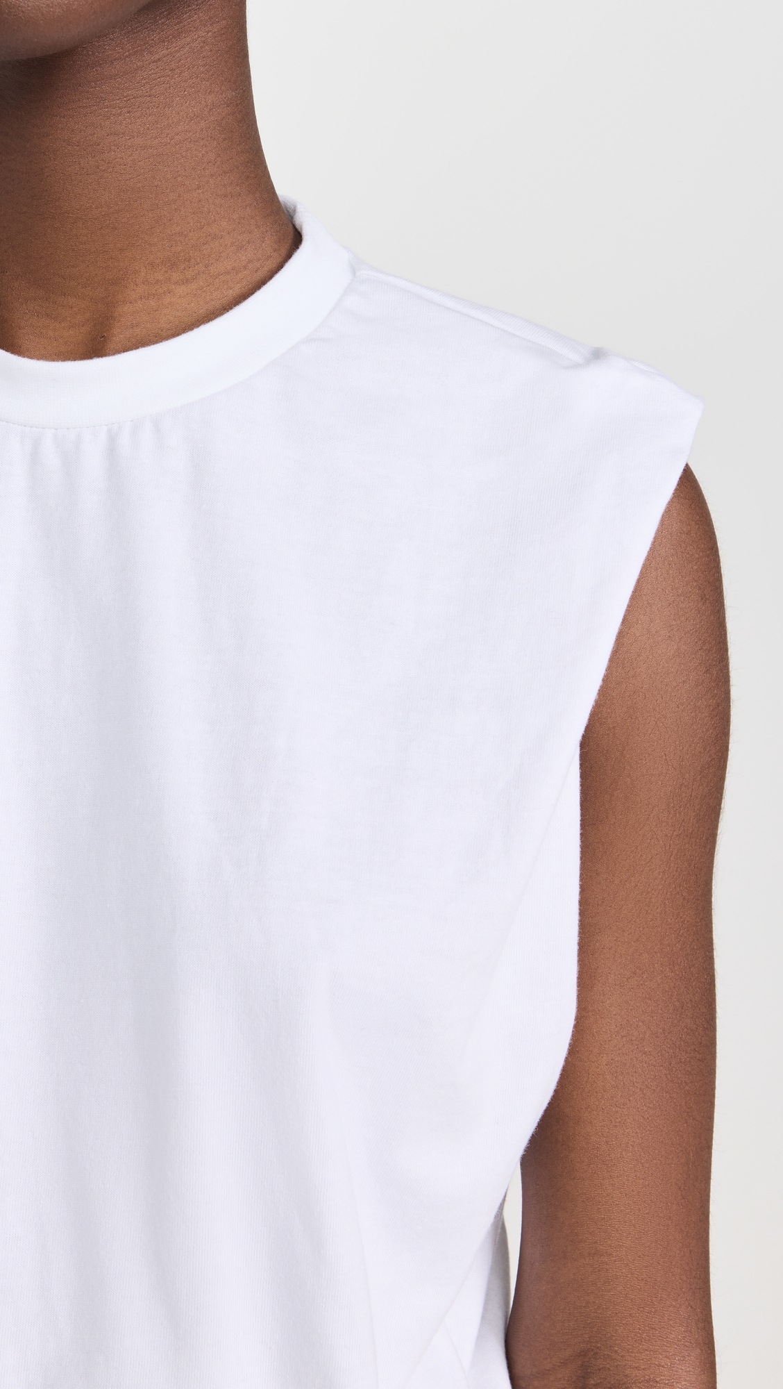 Ambitionist 여성 Muscle Tee Thong Bodysuit White