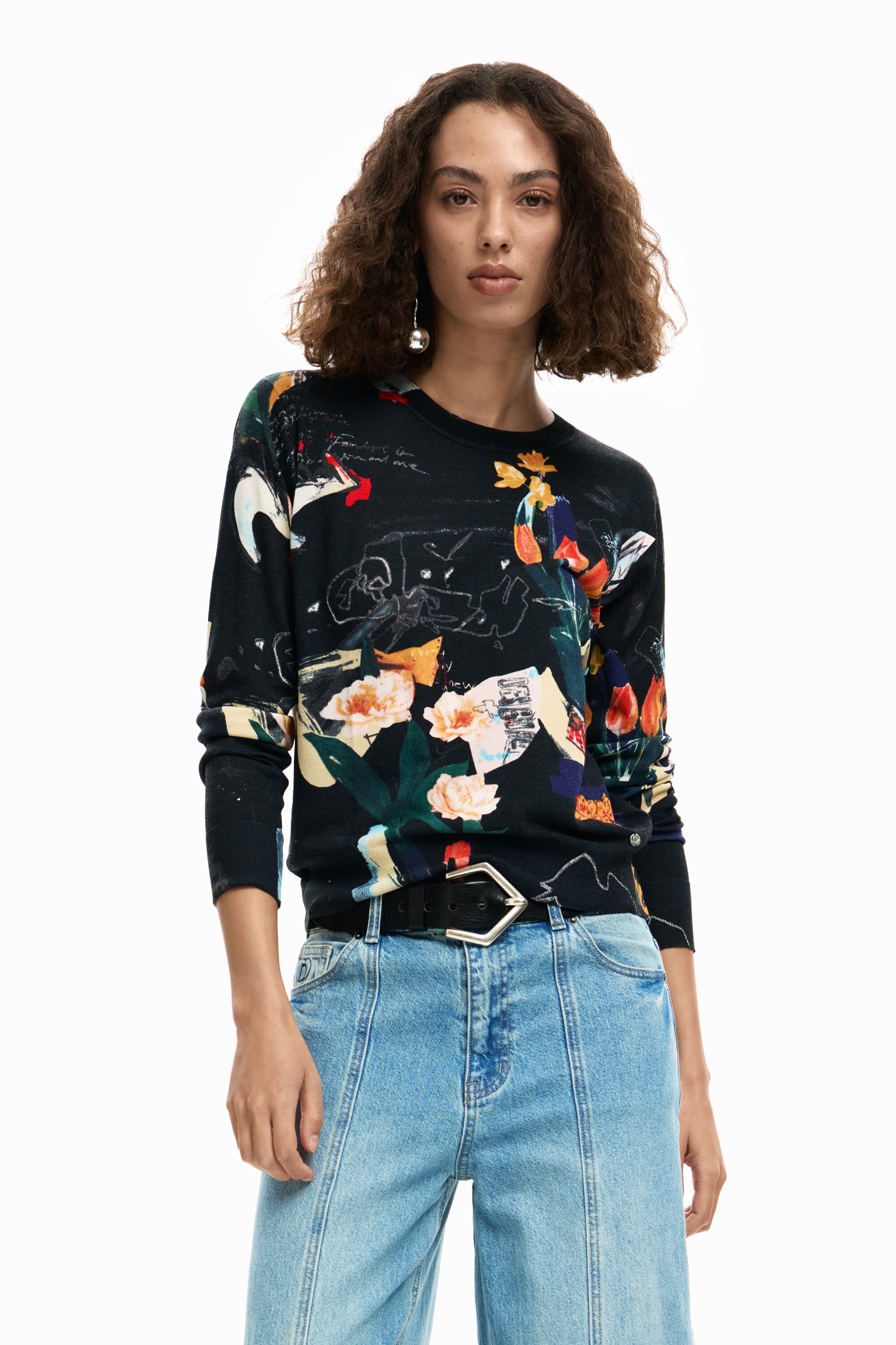 Lightweight sweater with plant