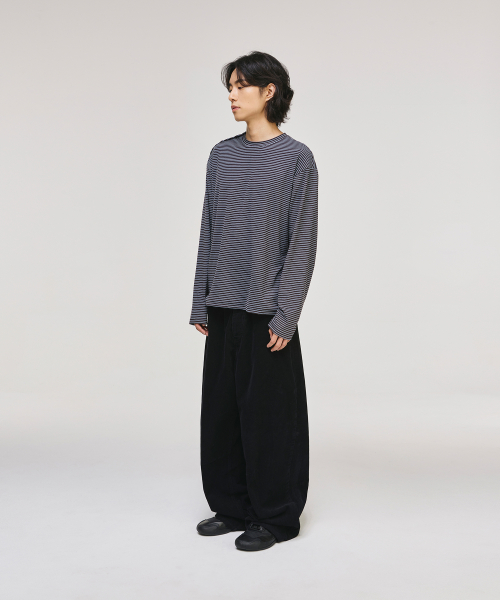 Wide Curved Dart Corduroy Pants
