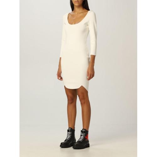 Three quarter-sleeved fitted dress - Black