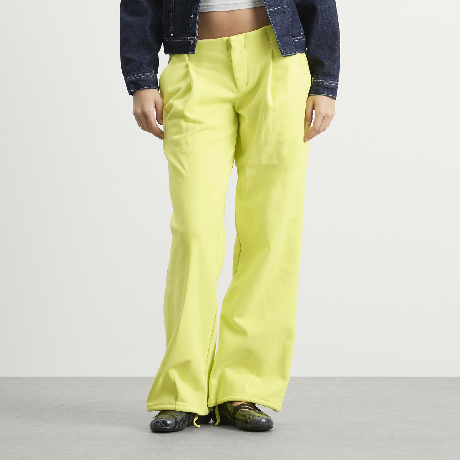 Women's Trixie Sweat Trouser Highlighter