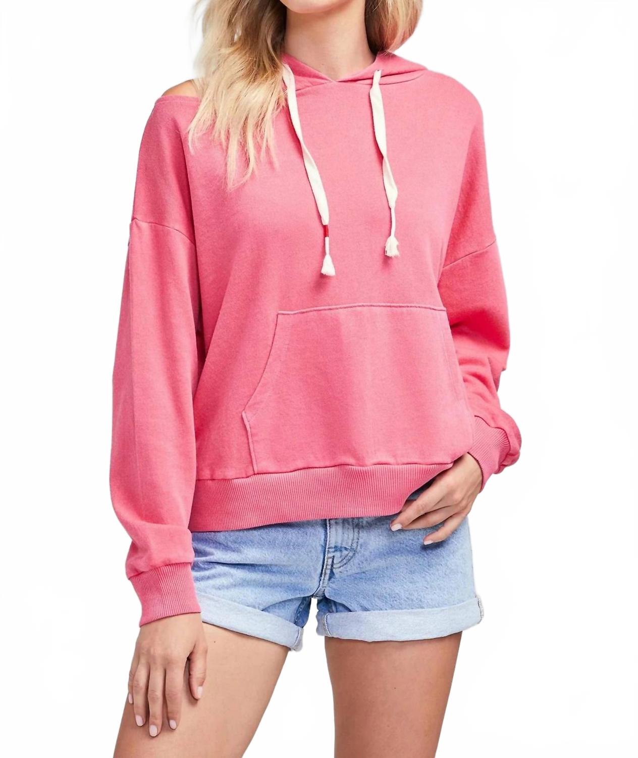 Long Sleeve Cut-Out Shoulder Pullover Hoody In Carmine Red