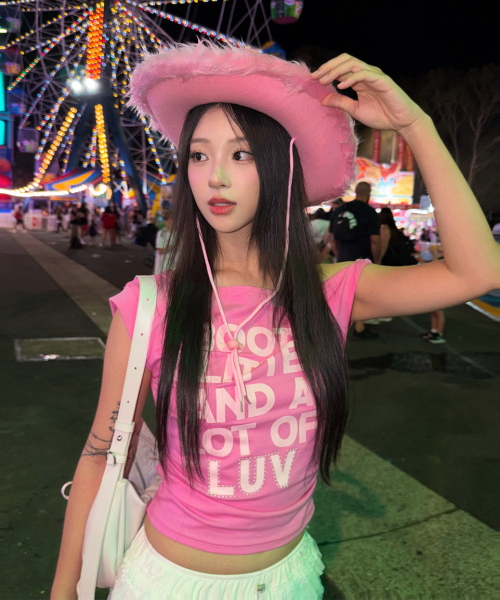 TWIST UNBALANCE LETTERING T-SHIRT PINK
