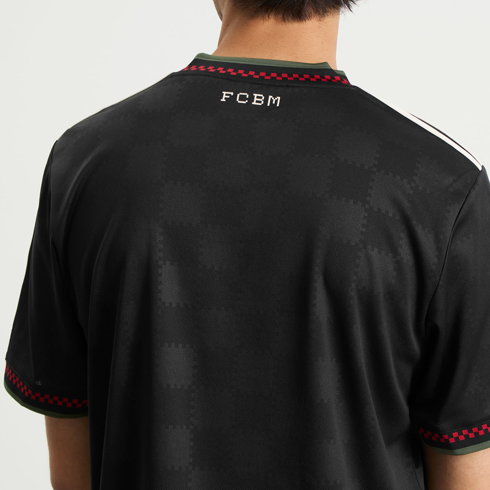 Men's FC Bayern 2025/2026 Third Jersey Top in Black