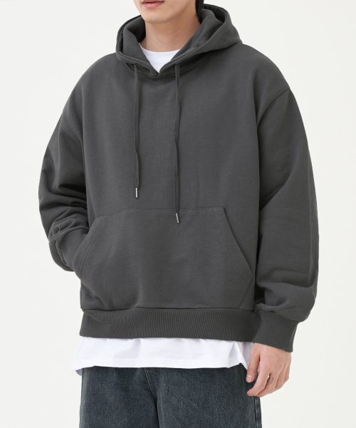 ESSENTIAL HOODED SWEATSHIRT