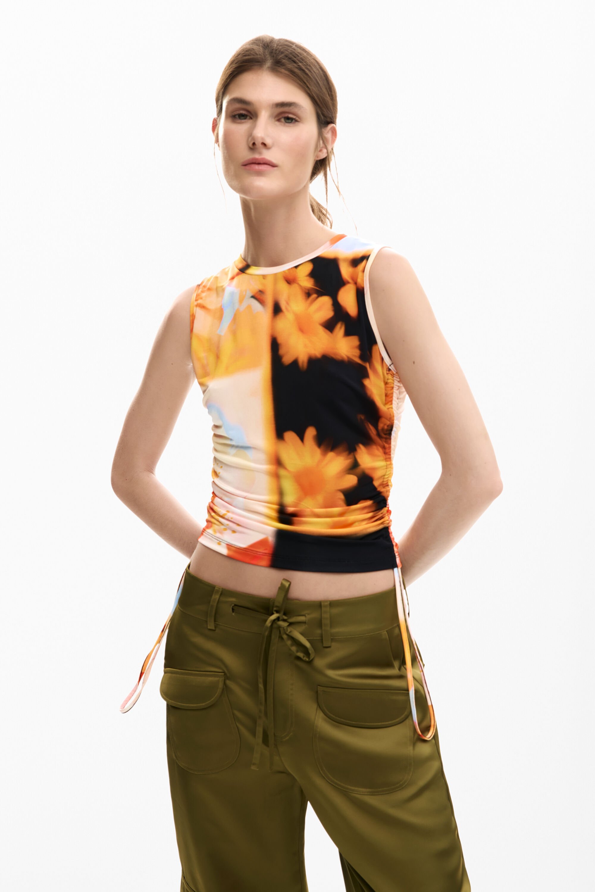 T-shirt arty flower