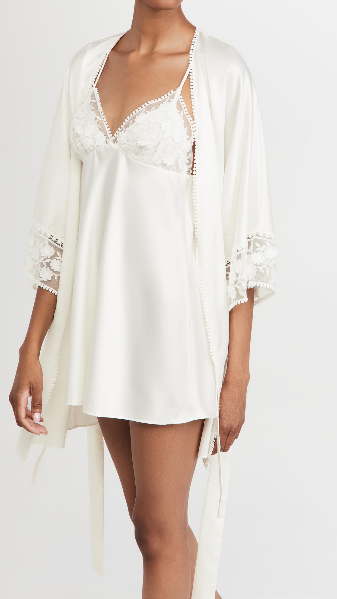 Kylie Charmeuse Wrap with Lace Ivory L