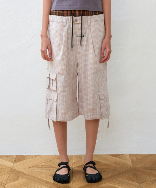 LAYERED CHECK CARGO SHORTS CREAM
