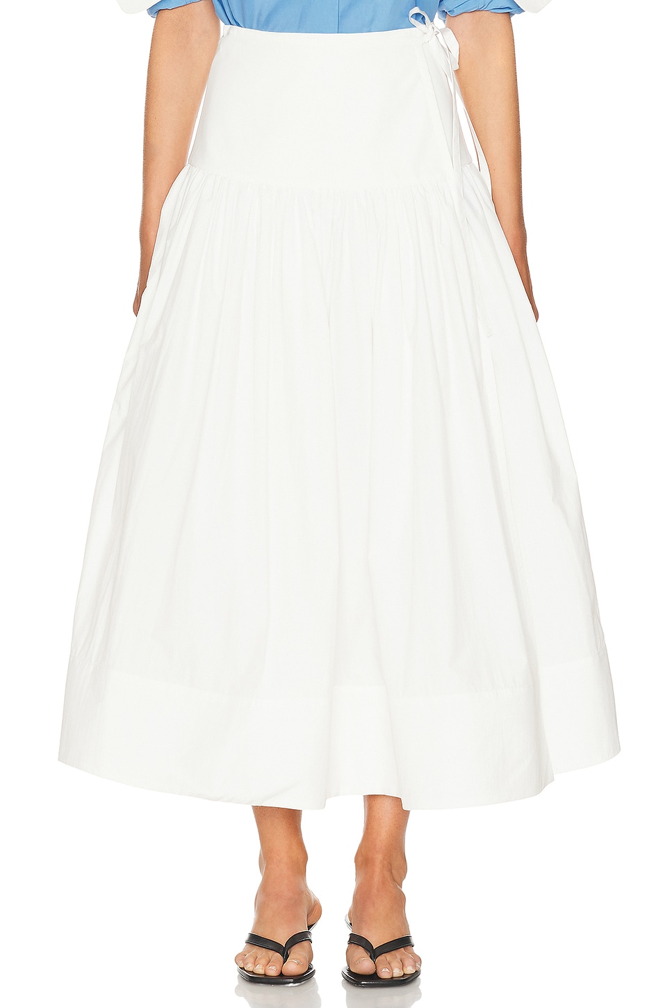 Helsa Midi Wrap Skirt in Tech Poplin in White - White. L also in XXS, XS