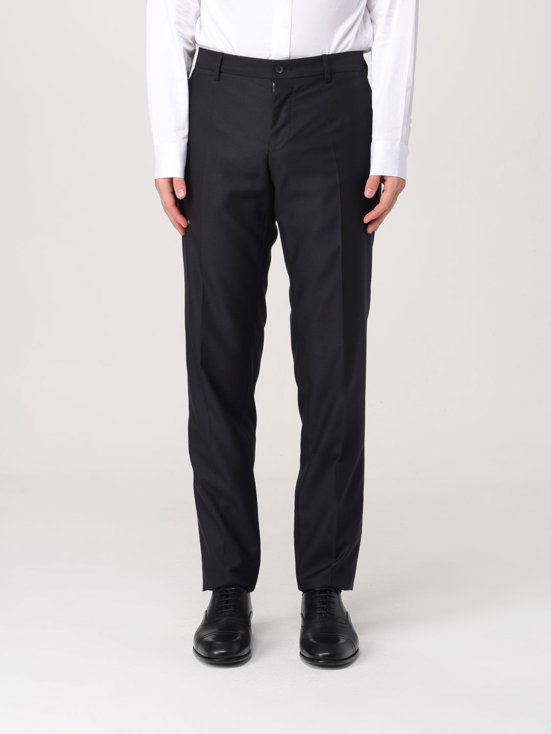 Suit Men color Blue