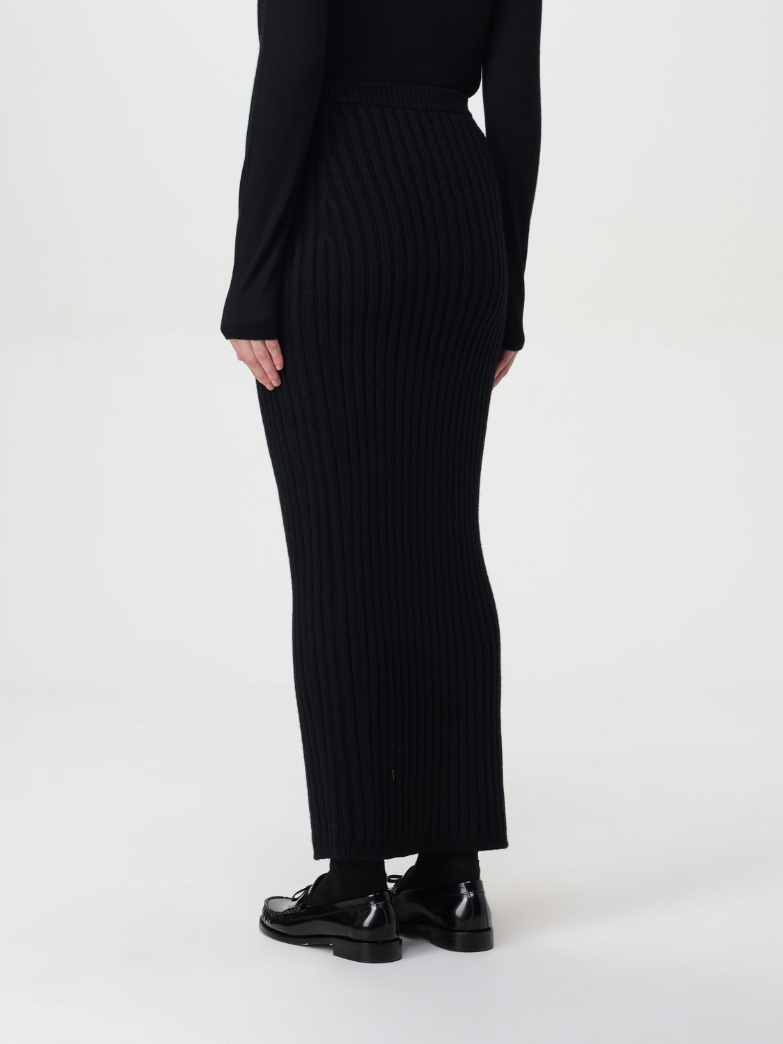 Skirt Woman color Black
