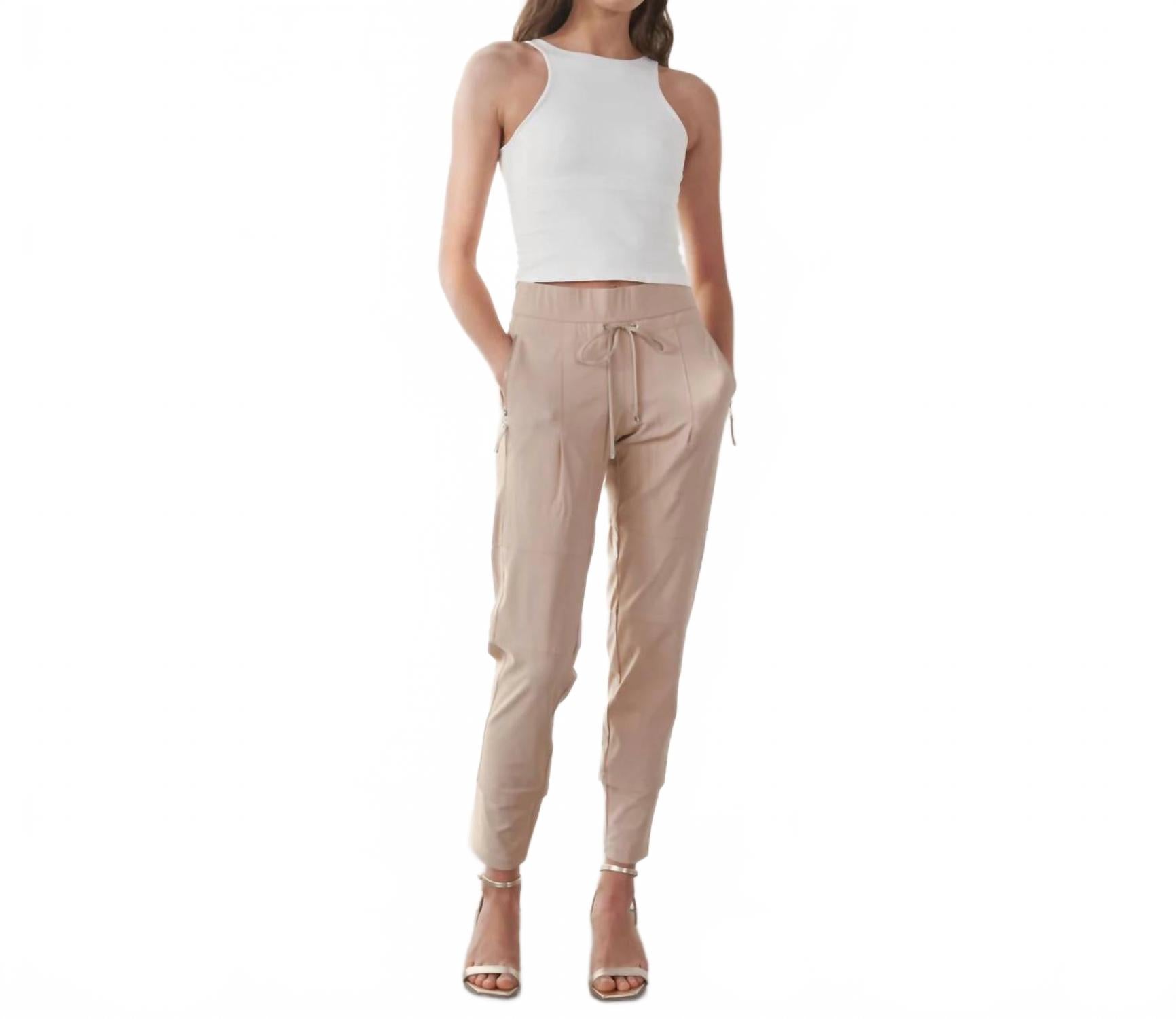 Candy Jogger In Kalk