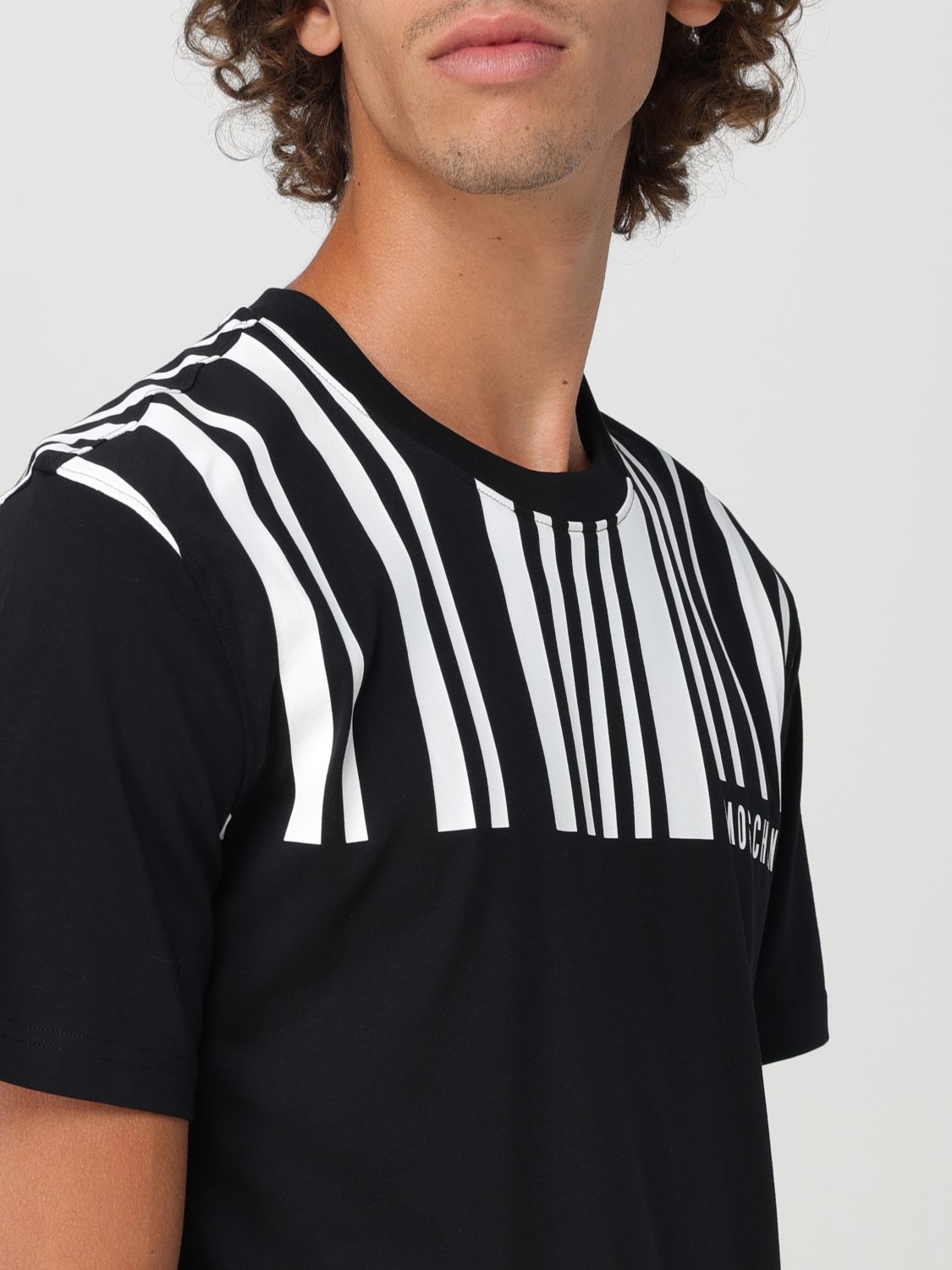 T-Shirt Men color Black
