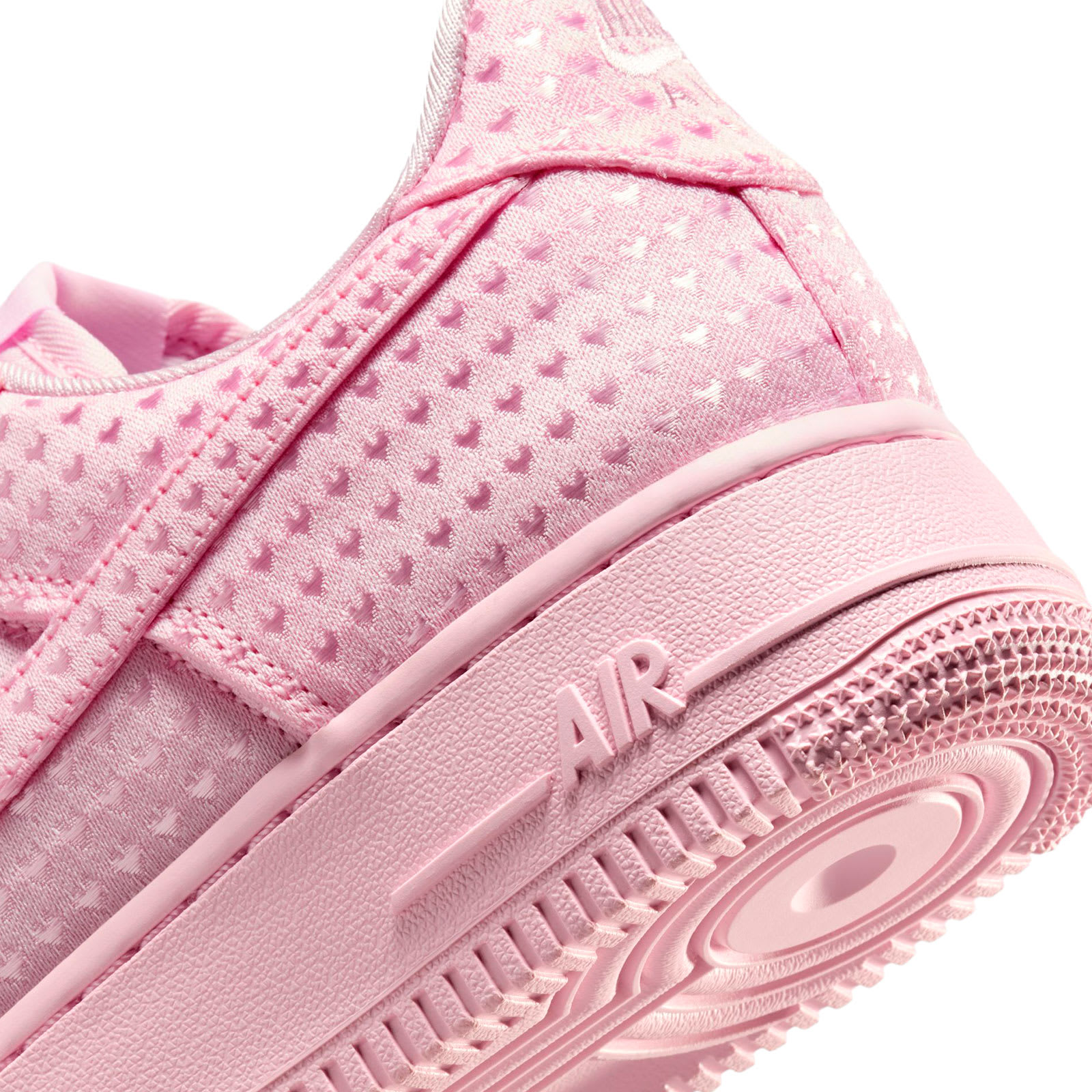 Women's Air Force 1 '07 Lo Se 2 Sneaker in Pink Foam/Black