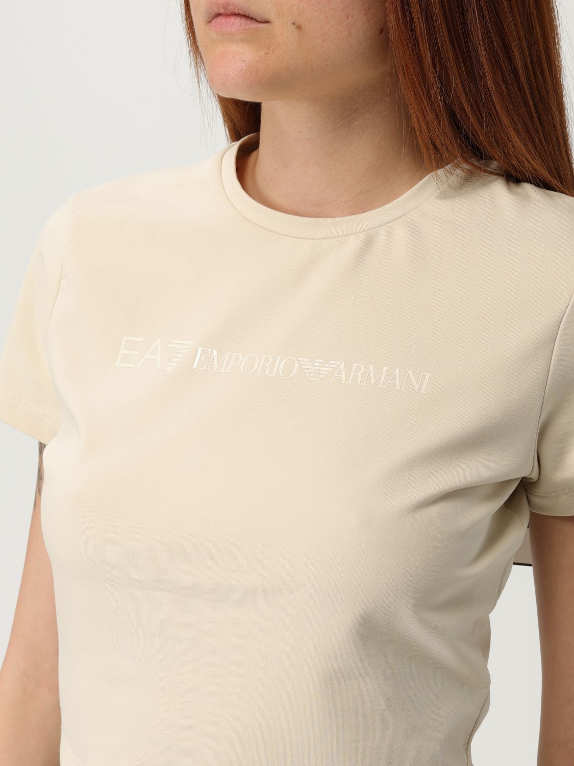 T-Shirt Woman color Milk