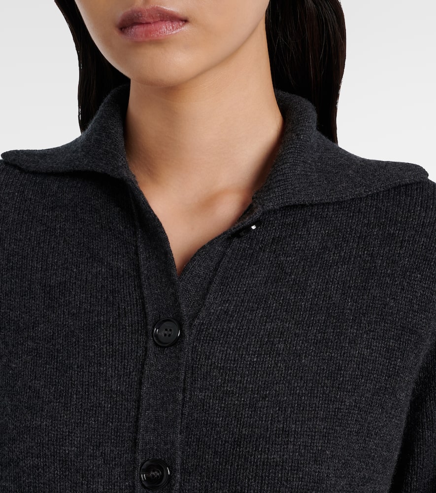 Cashmere cardigan
