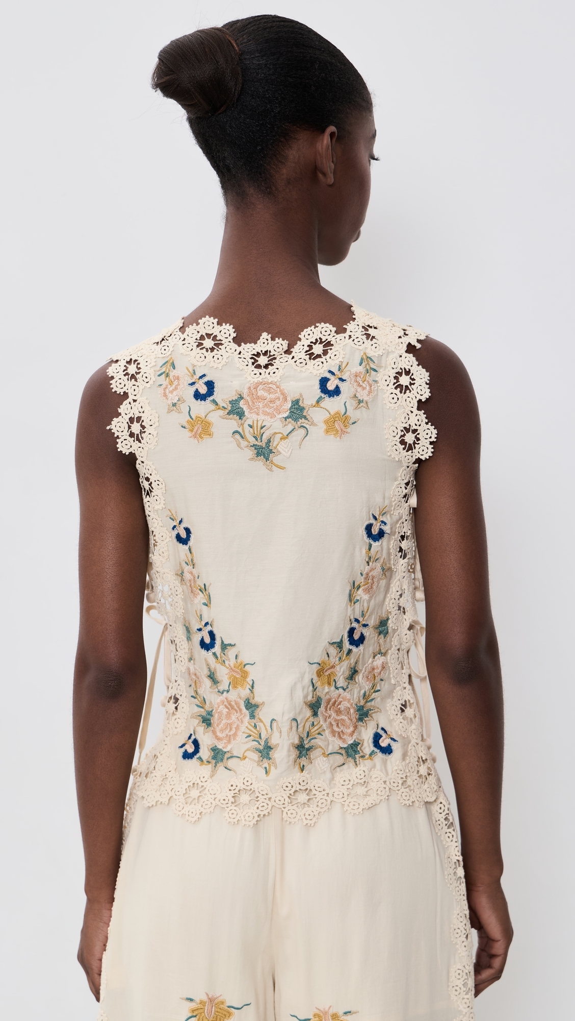 Adonna Embroidered Sleeveless Top Cream