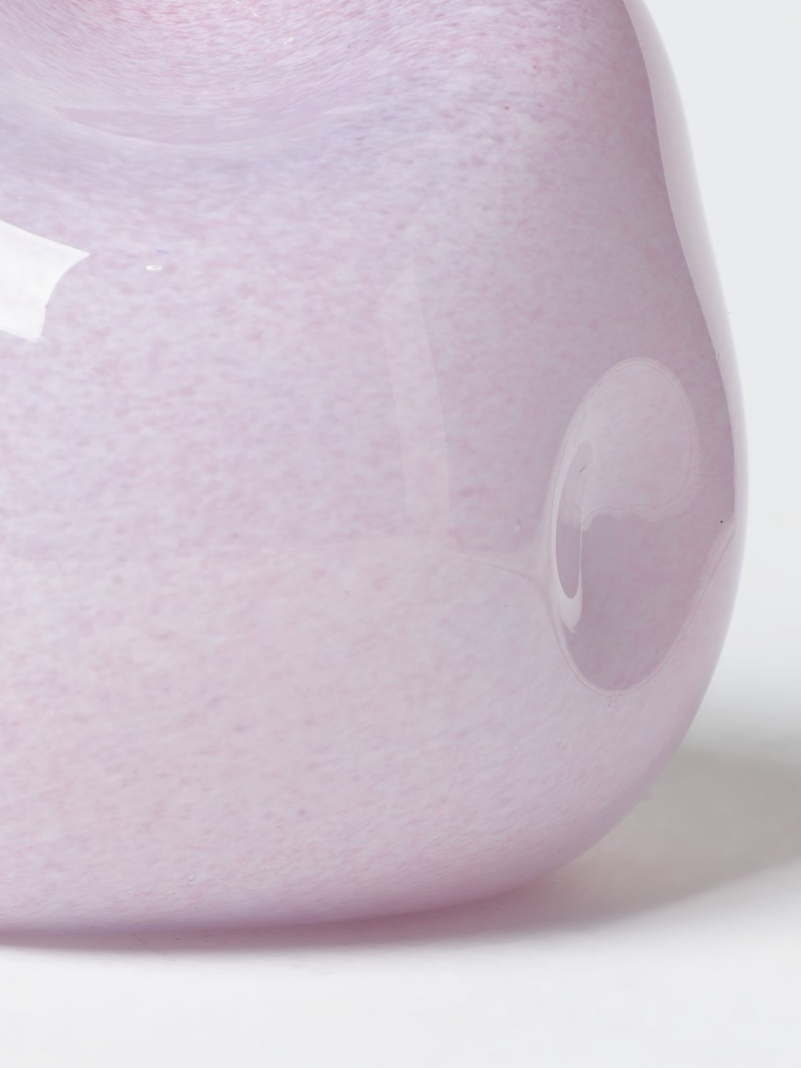 Vases Lifestyle color Lilac