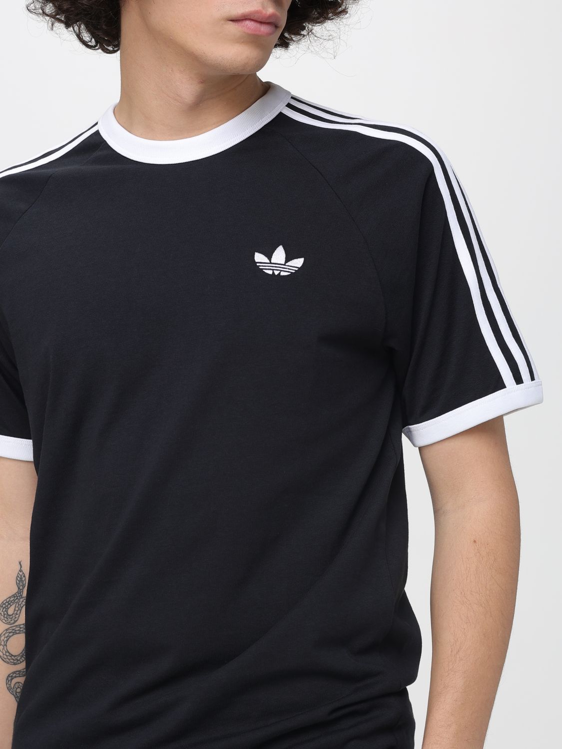 T-Shirt Men color Black