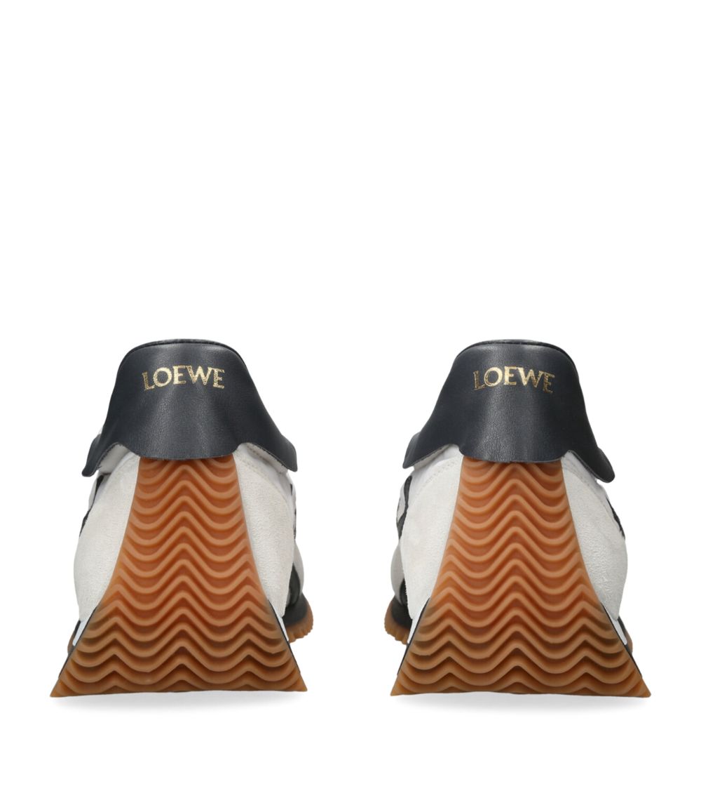 Flow Runner Sneakers
