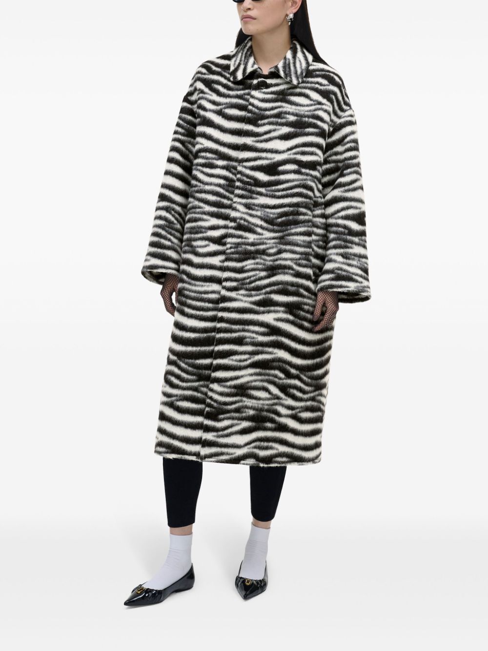 The Zebra brushed coat - Black
