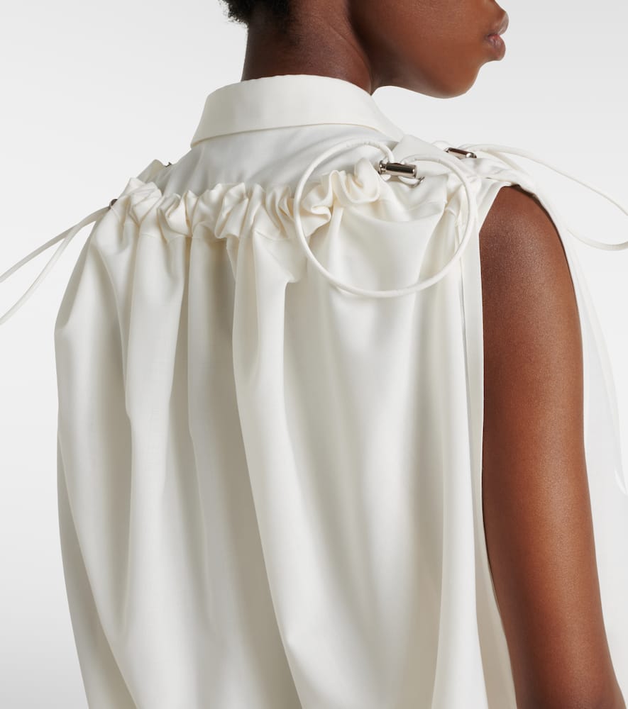 Gathered shirt