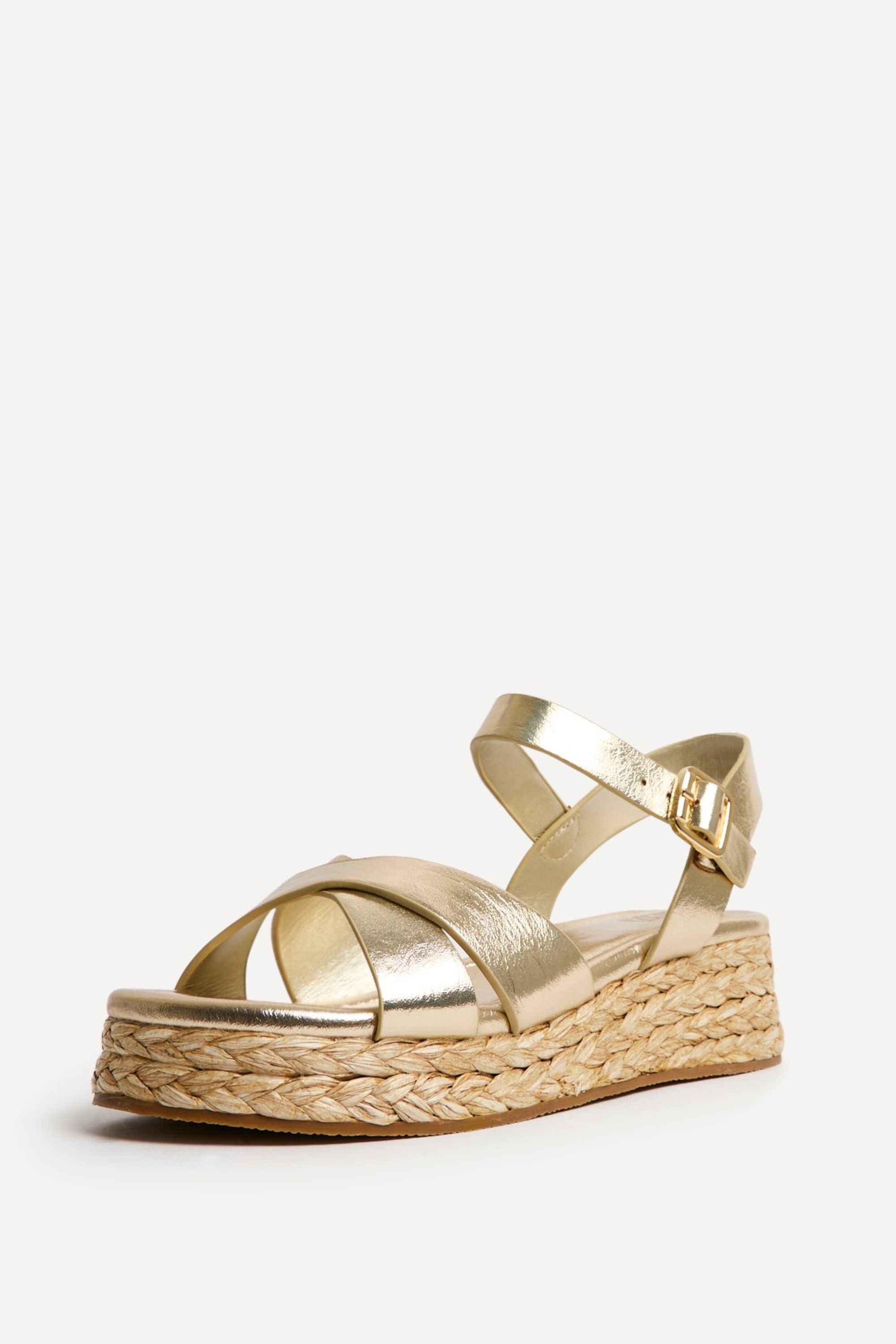 Linzi Spritz Wide Fit Gold Flatform Sanda