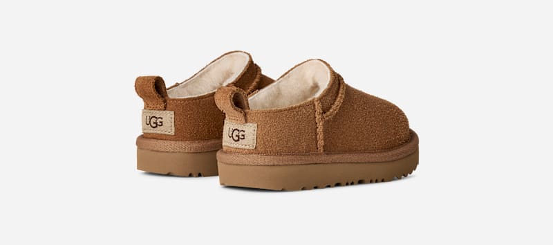 ® Toddlers' Classic Micro Sheepskin Classic Boots in Chestnut