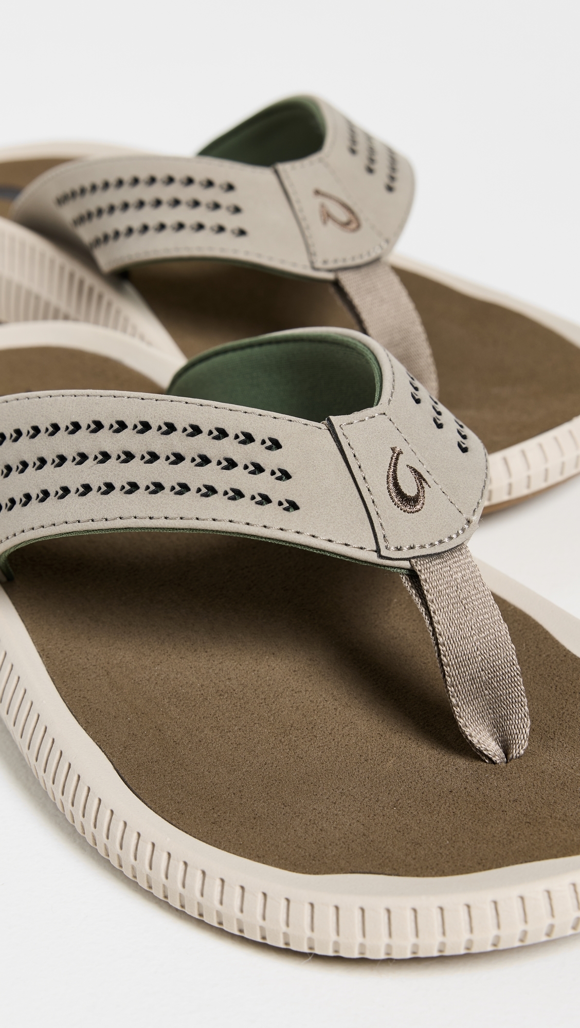 OluKai Ulele Sandals Clay/Mustang