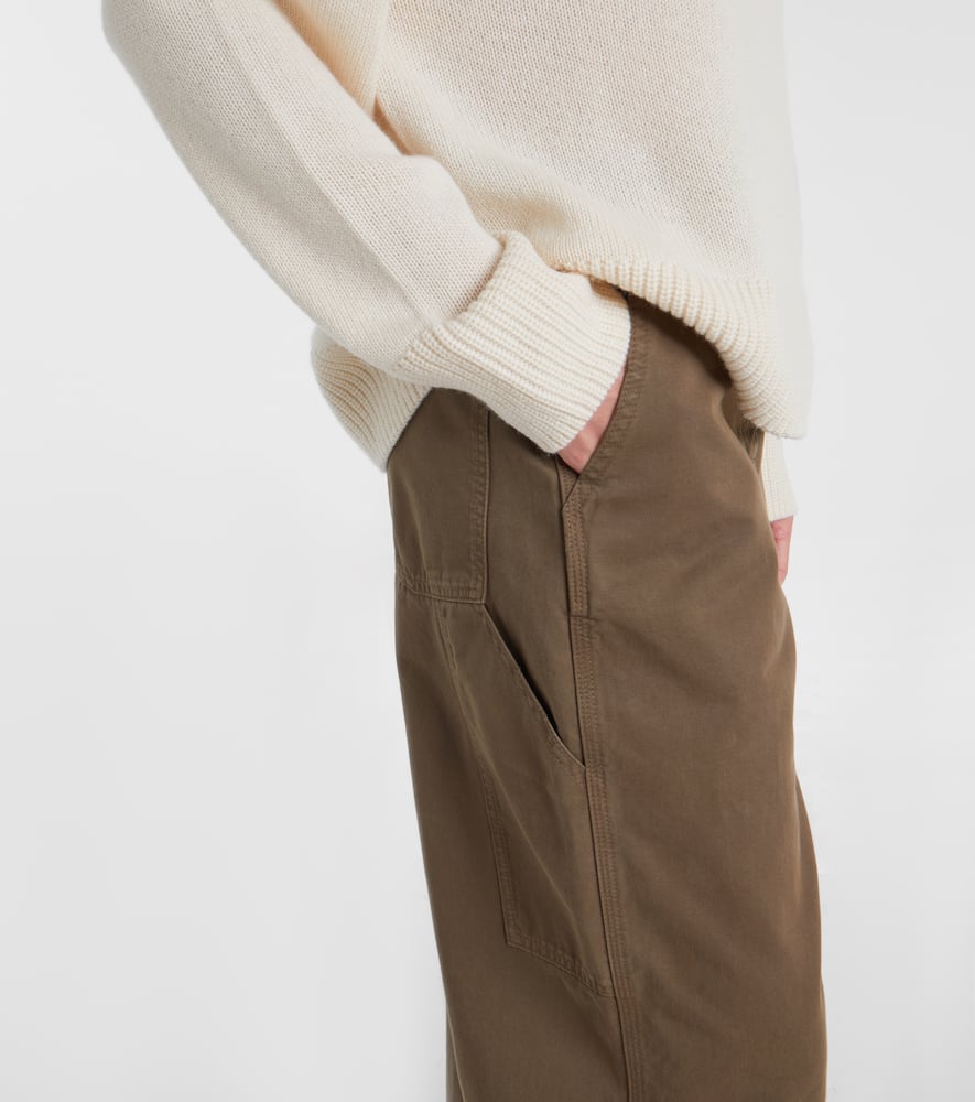 Wool and cashmere sweater
