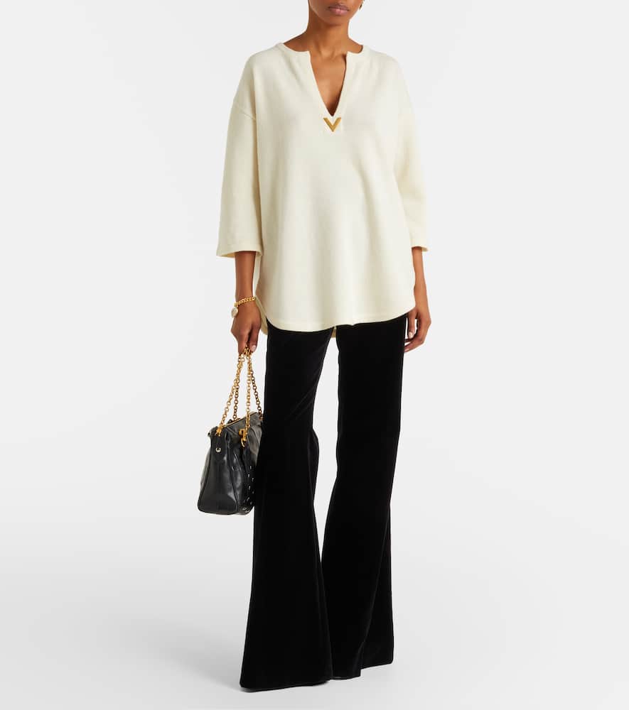 VGold virgin wool sweater