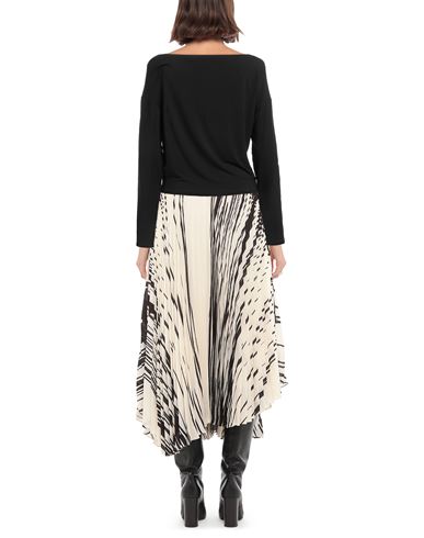 Essential Woman T