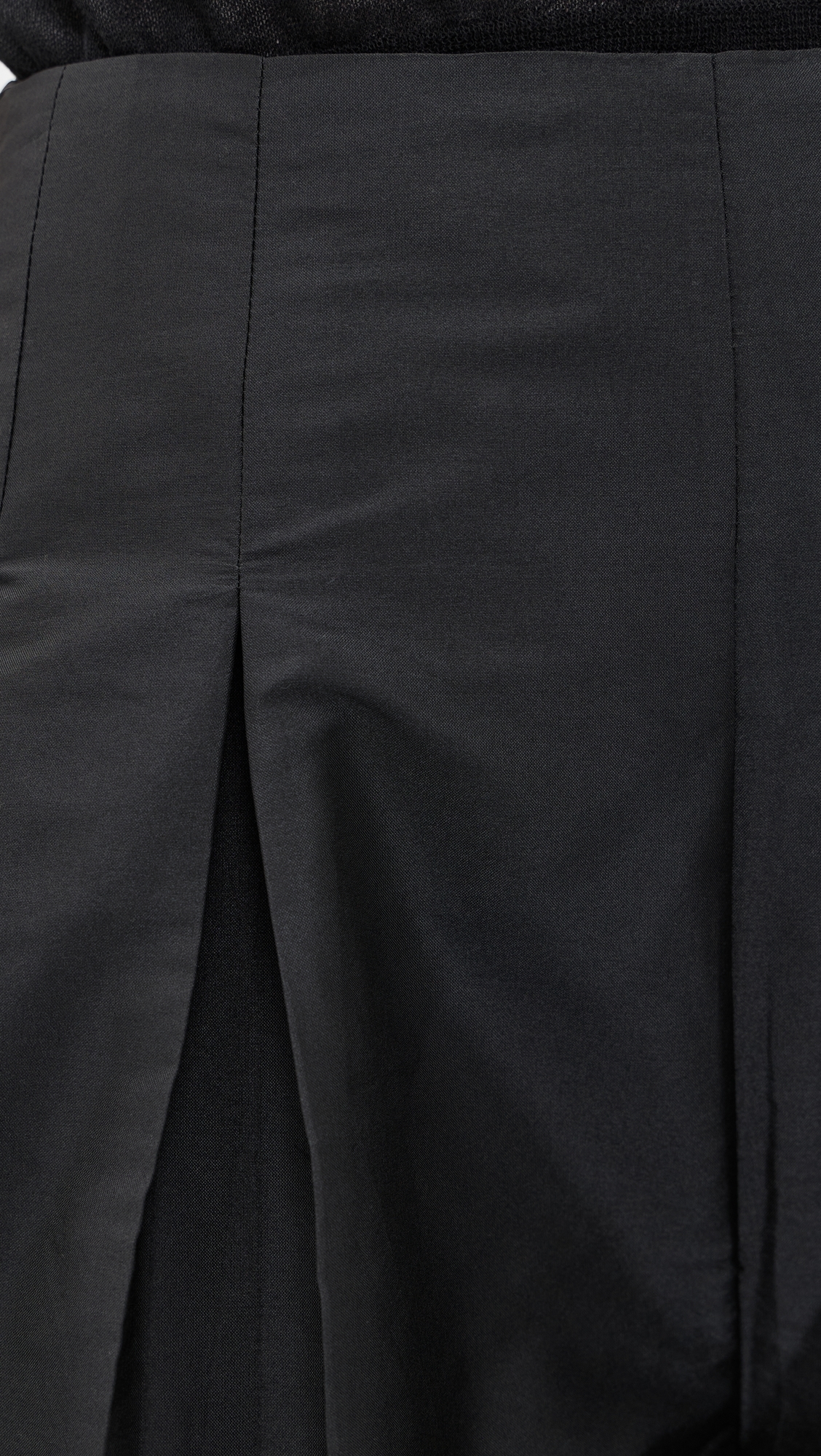 Techno Taffeta Long Shorts Bronze