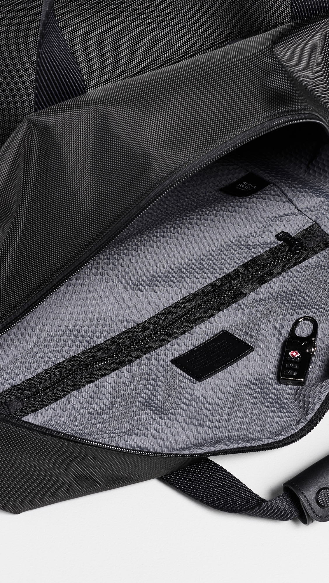 Reconnaissance Duffel Black One Size