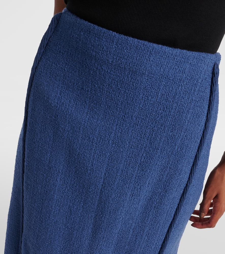 Wool-blend pencil skirt