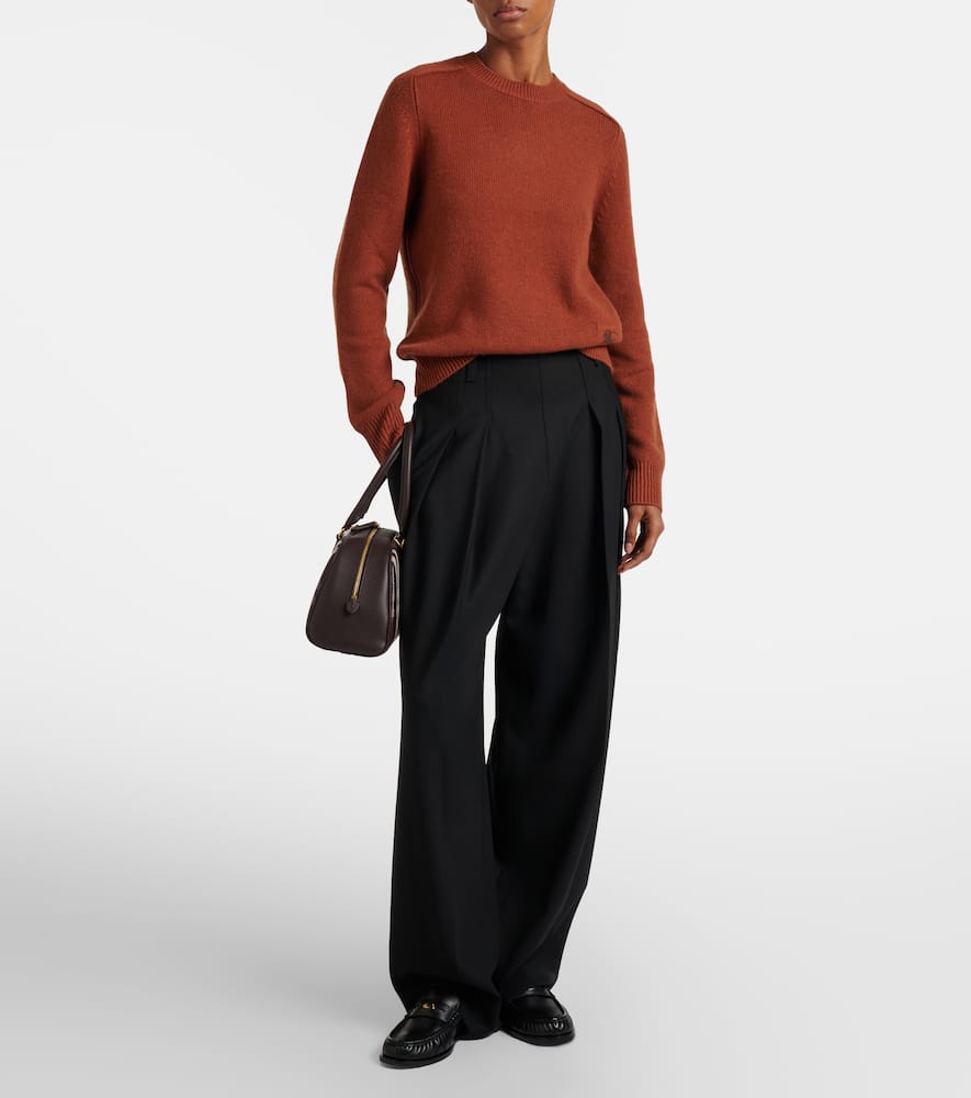 Cashmere sweater