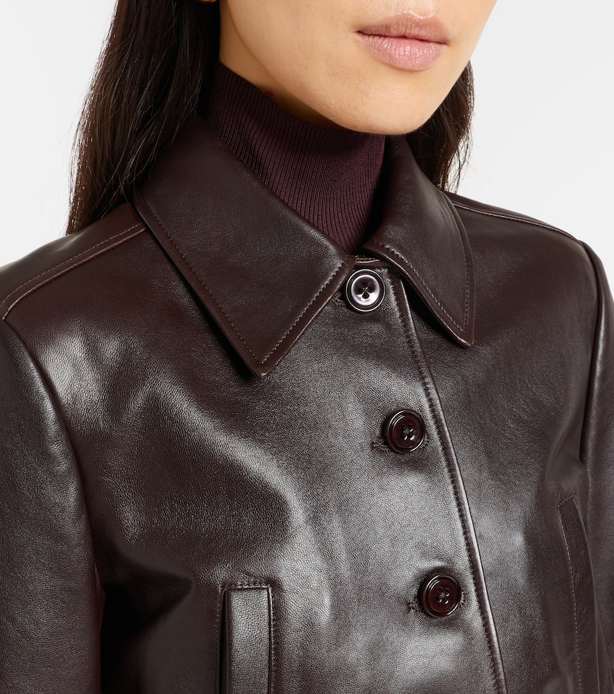 Sleek Statement cropped leather jacket