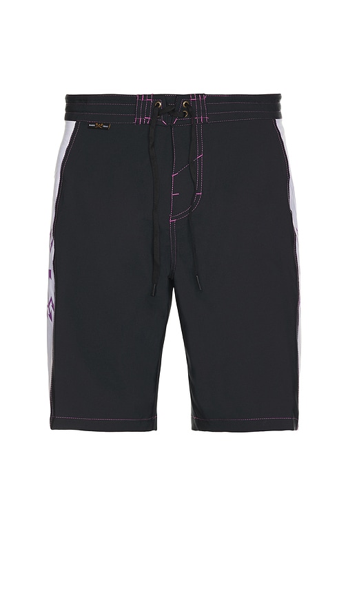 Dark Seas BOARDSHORTS in Black. Größe 38. Also in 30, 31, 32