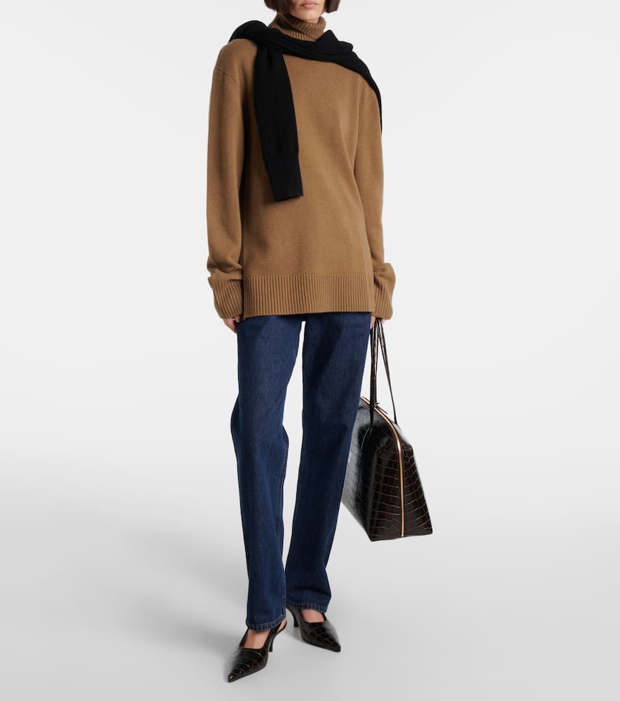 Cashmere turtleneck sweater