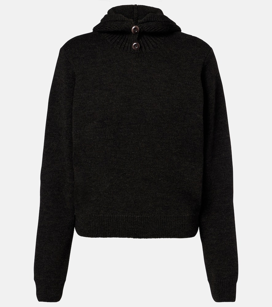 Hooded sweater
