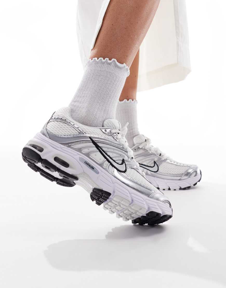 Air Max Moto sneakers in white and black