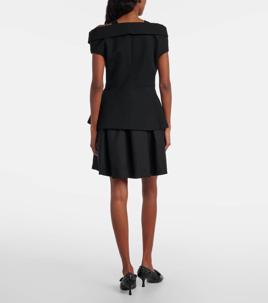 Cutout wool top
