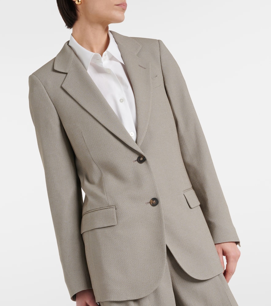 Single-breasted blazer
