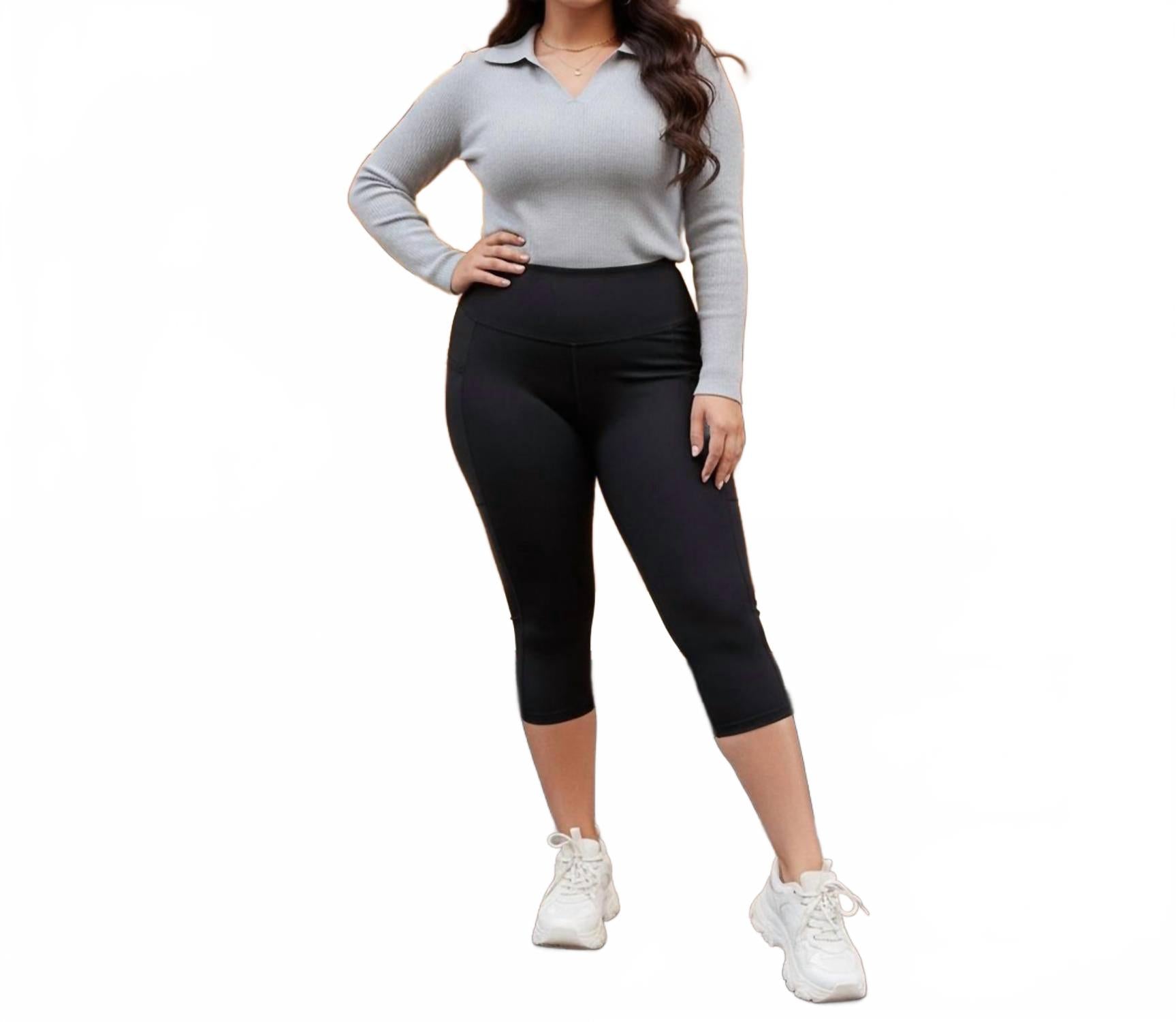 Women's Capri Pants In Black